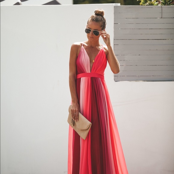 Hue of Pink Dress - Picture 6 of 8